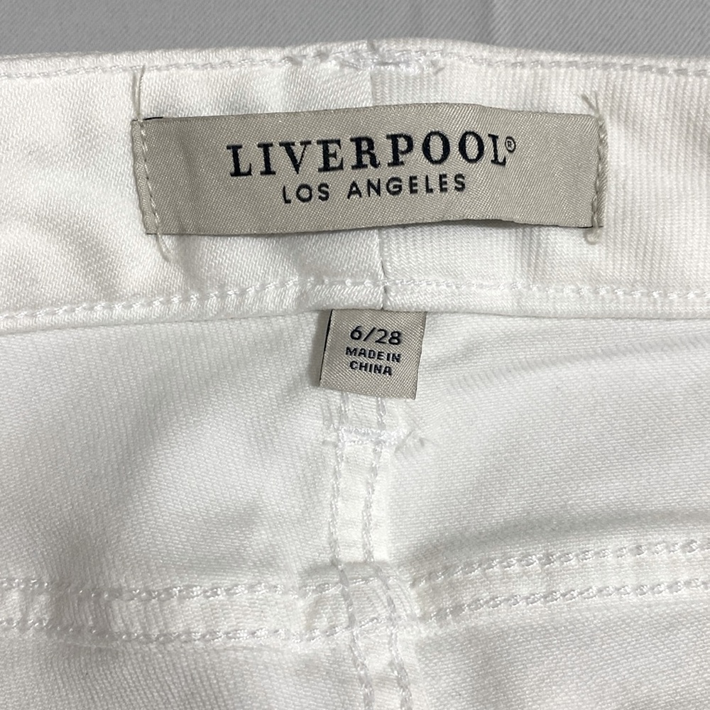 LIVERPOOL Charlie Crop Skinny Cuffed White Jean Pants Women's Size 6/28 - Picture 8 of 11